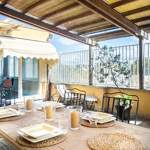 https://luxury-penthouse-in-trastevere.it-romehotels.com