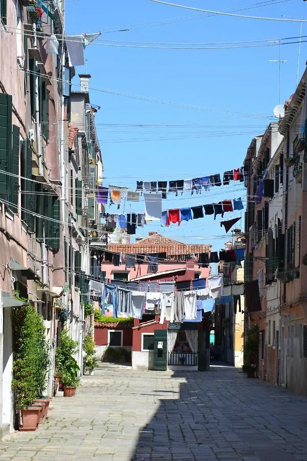 Castello 5888 B, Santa Marina, Calle Marcello, Canale Venice Italy