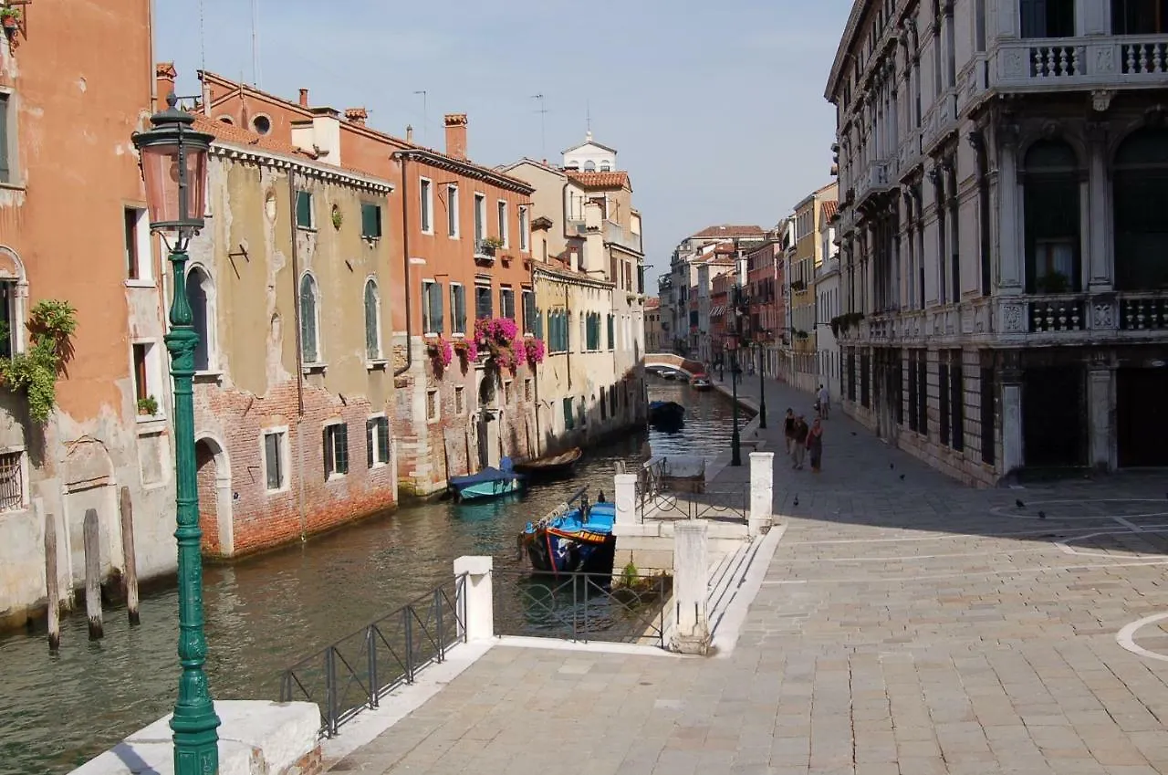 Castello 5888 B, Santa Marina, Calle Marcello, Canale Venice Italy
