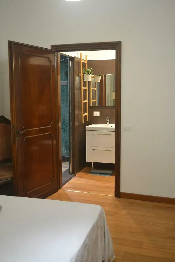 Castello 5888 B, Santa Marina, Calle Marcello, Canale Venice 0*,  Italy
